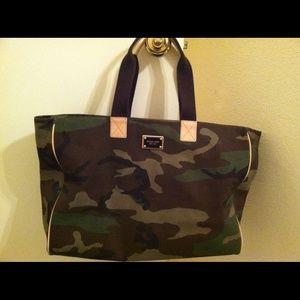 Michael Kors Camouflage Tote - weekender bag
